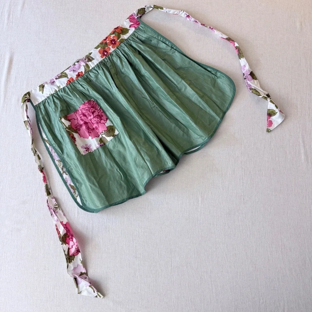 Vintage Reversible Floral Half‎ Apron Green Pink White One Size Pocket